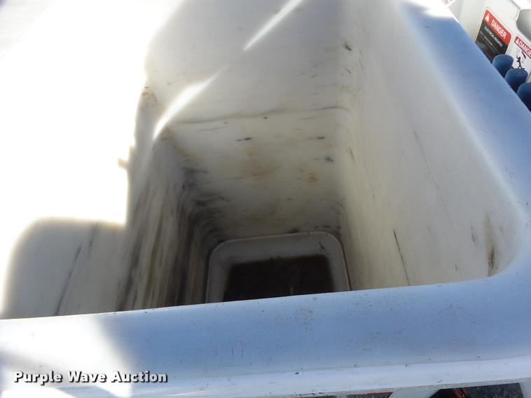 image for item DA3325 2009 Dodge Ram 5500 bucket truck