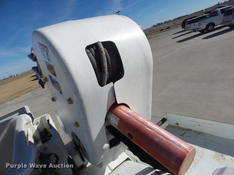 image for item DA3325 2009 Dodge Ram 5500 bucket truck