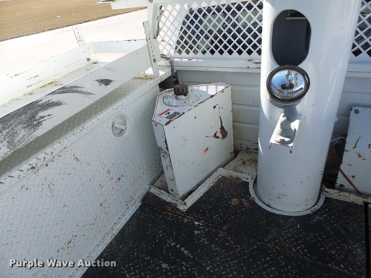 image for item DA3325 2009 Dodge Ram 5500 bucket truck