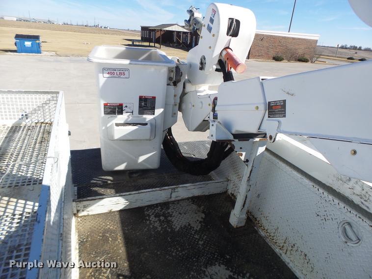 image for item DA3325 2009 Dodge Ram 5500 bucket truck