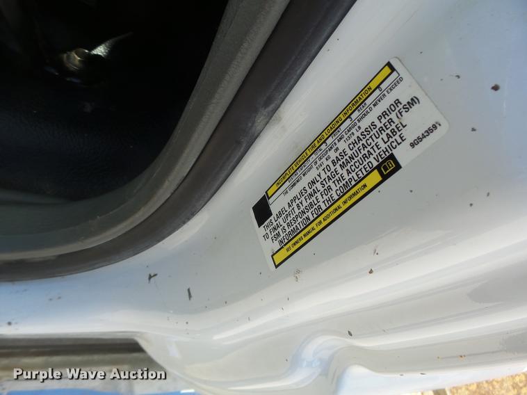 image for item DA3325 2009 Dodge Ram 5500 bucket truck