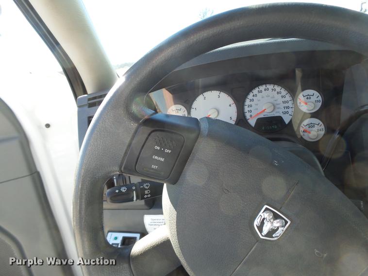 image for item DA3325 2009 Dodge Ram 5500 bucket truck