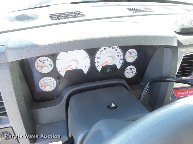 image for item DA3325 2009 Dodge Ram 5500 bucket truck