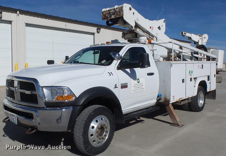 image for item DA3326 2011 Dodge Ram 5500 bucket truck