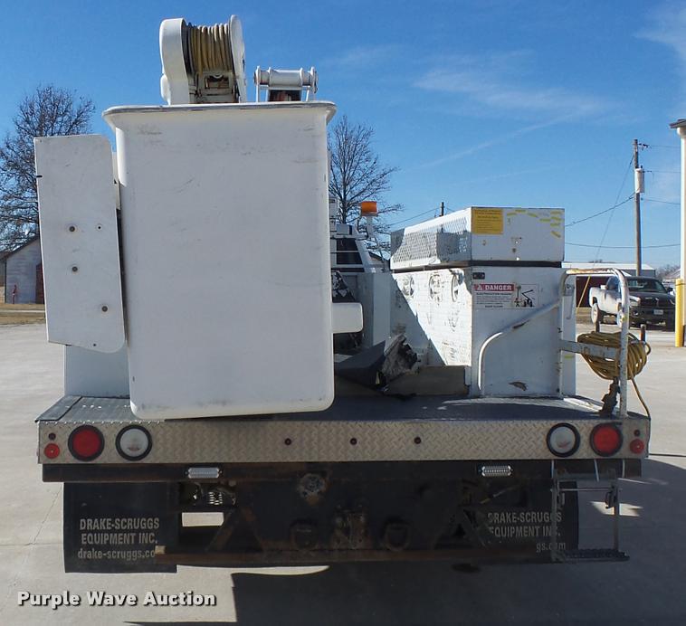 image for item DA3326 2011 Dodge Ram 5500 bucket truck