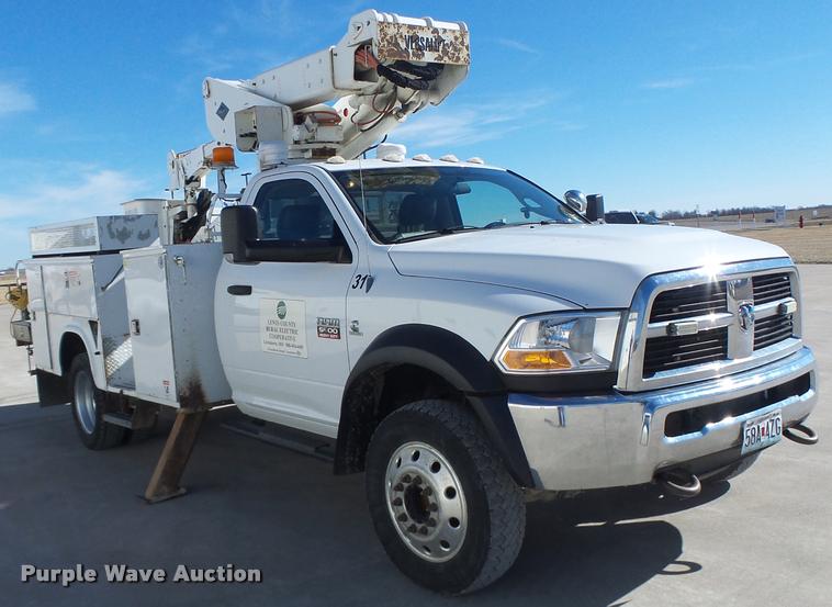 image for item DA3326 2011 Dodge Ram 5500 bucket truck