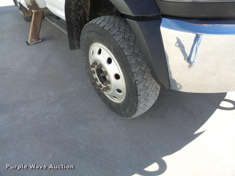 image for item DA3326 2011 Dodge Ram 5500 bucket truck