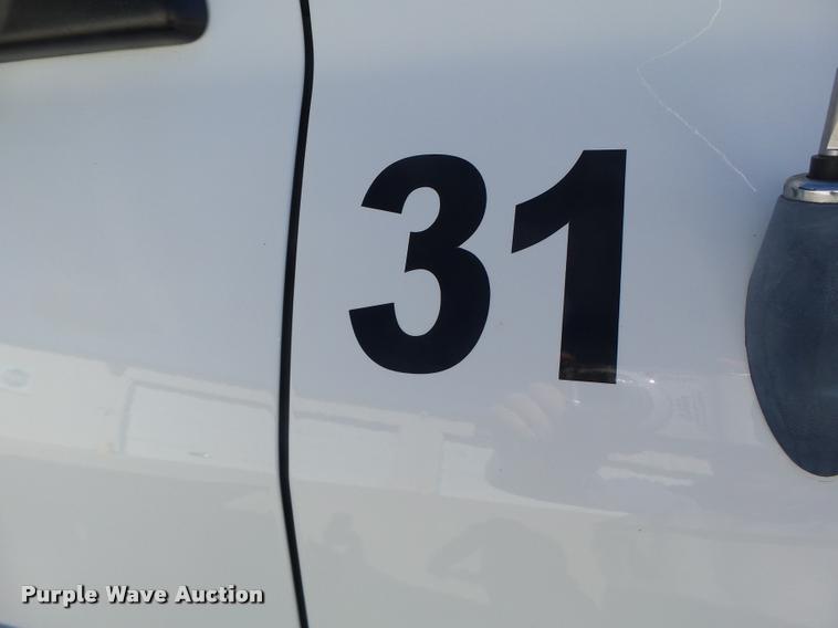 image for item DA3326 2011 Dodge Ram 5500 bucket truck