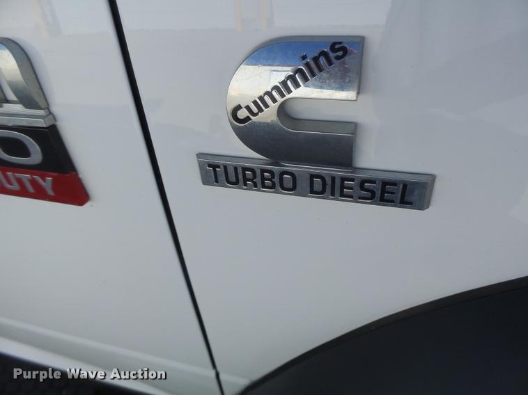 image for item DA3326 2011 Dodge Ram 5500 bucket truck