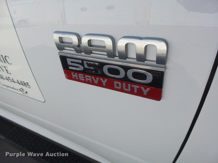 image for item DA3326 2011 Dodge Ram 5500 bucket truck