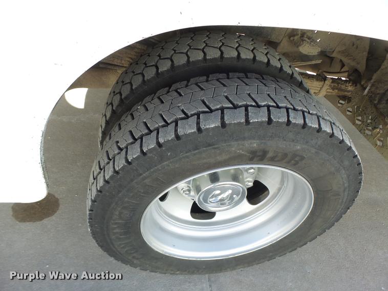 image for item DA3326 2011 Dodge Ram 5500 bucket truck