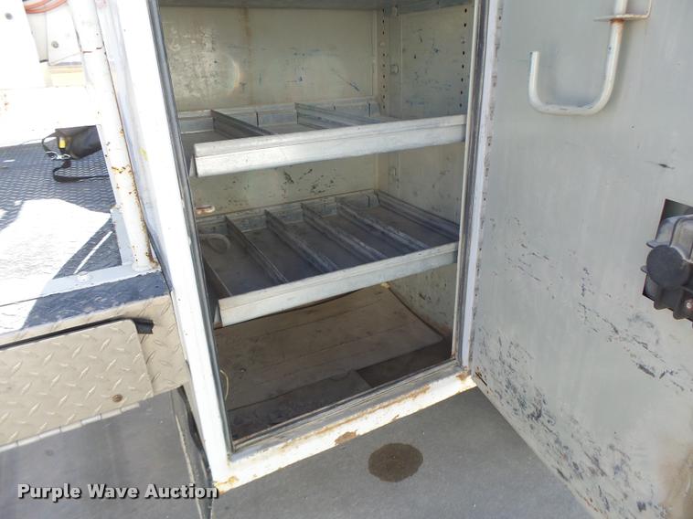 image for item DA3326 2011 Dodge Ram 5500 bucket truck