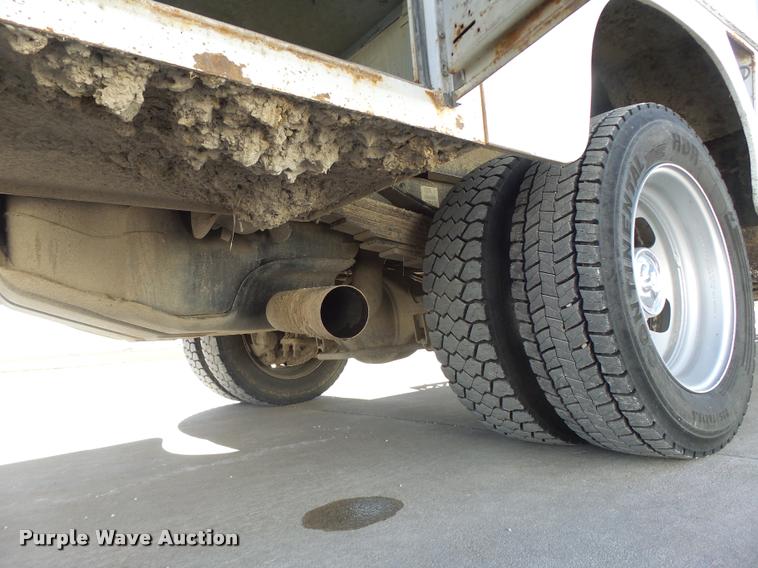 image for item DA3326 2011 Dodge Ram 5500 bucket truck