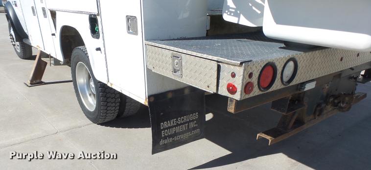 image for item DA3326 2011 Dodge Ram 5500 bucket truck