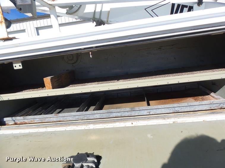 image for item DA3326 2011 Dodge Ram 5500 bucket truck