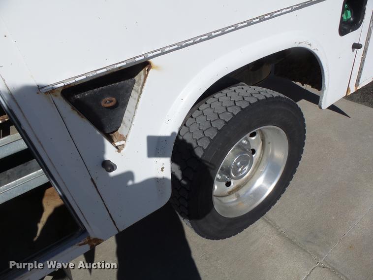 image for item DA3326 2011 Dodge Ram 5500 bucket truck