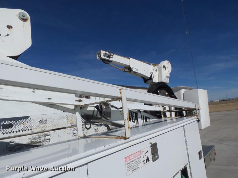 image for item DA3326 2011 Dodge Ram 5500 bucket truck