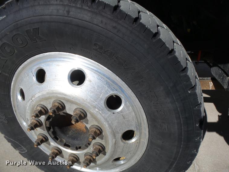 image for item DA3326 2011 Dodge Ram 5500 bucket truck