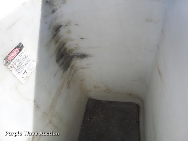 image for item DA3326 2011 Dodge Ram 5500 bucket truck