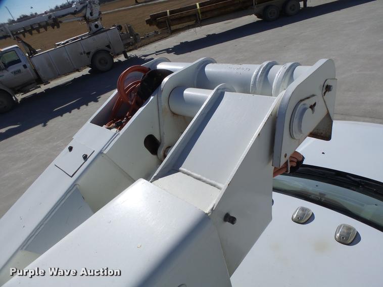 image for item DA3326 2011 Dodge Ram 5500 bucket truck