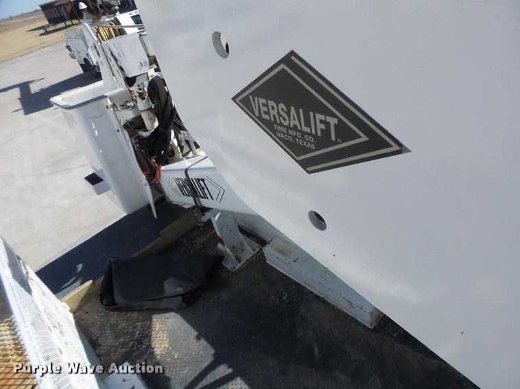 image for item DA3326 2011 Dodge Ram 5500 bucket truck