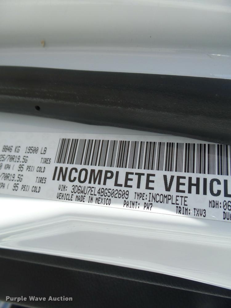 image for item DA3326 2011 Dodge Ram 5500 bucket truck