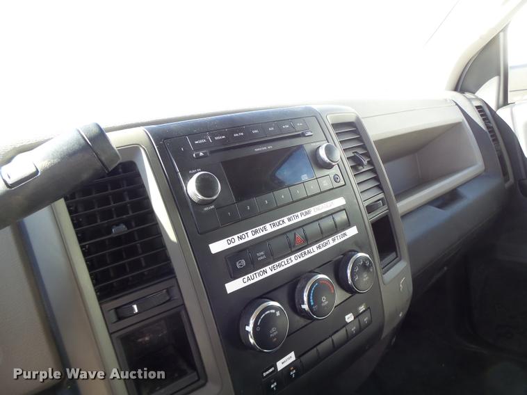 image for item DA3326 2011 Dodge Ram 5500 bucket truck