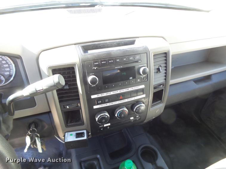 image for item DA3326 2011 Dodge Ram 5500 bucket truck