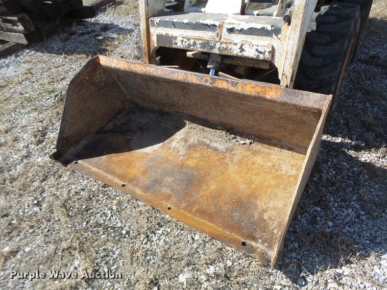 image for item DA3328 Bobcat 743 skid steer