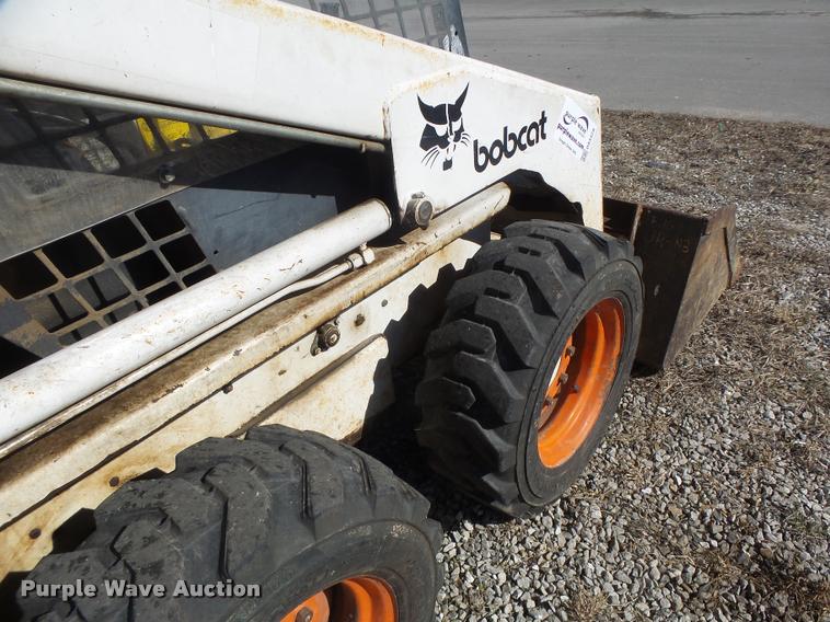 image for item DA3328 Bobcat 743 skid steer