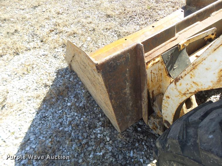 image for item DA3328 Bobcat 743 skid steer