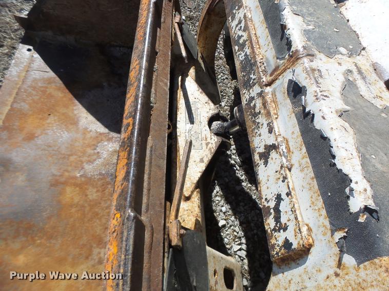 image for item DA3328 Bobcat 743 skid steer