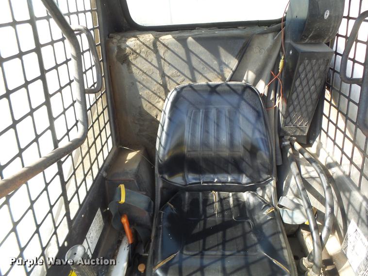 image for item DA3328 Bobcat 743 skid steer