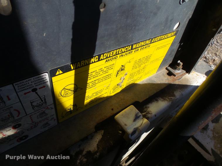 image for item DA3328 Bobcat 743 skid steer