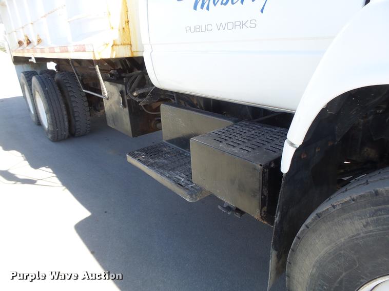 image for item DA3329 1994 Chevrolet Kodiak dump truck