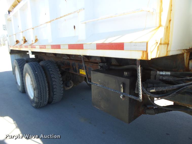 image for item DA3329 1994 Chevrolet Kodiak dump truck