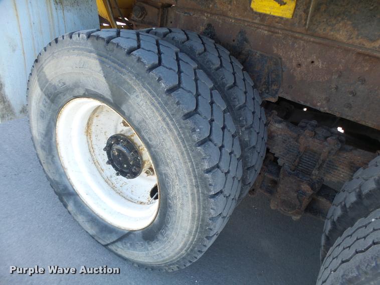 image for item DA3329 1994 Chevrolet Kodiak dump truck