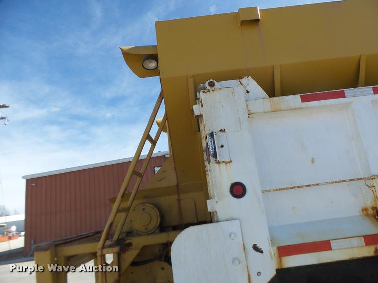 image for item DA3329 1994 Chevrolet Kodiak dump truck