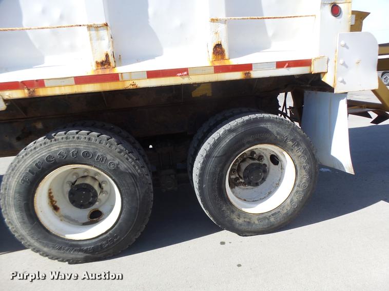 image for item DA3329 1994 Chevrolet Kodiak dump truck