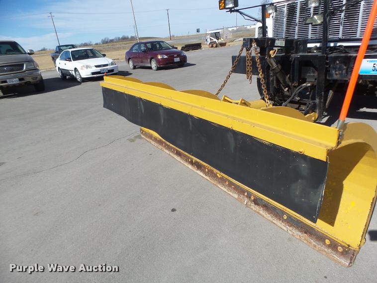 image for item DA3329 1994 Chevrolet Kodiak dump truck