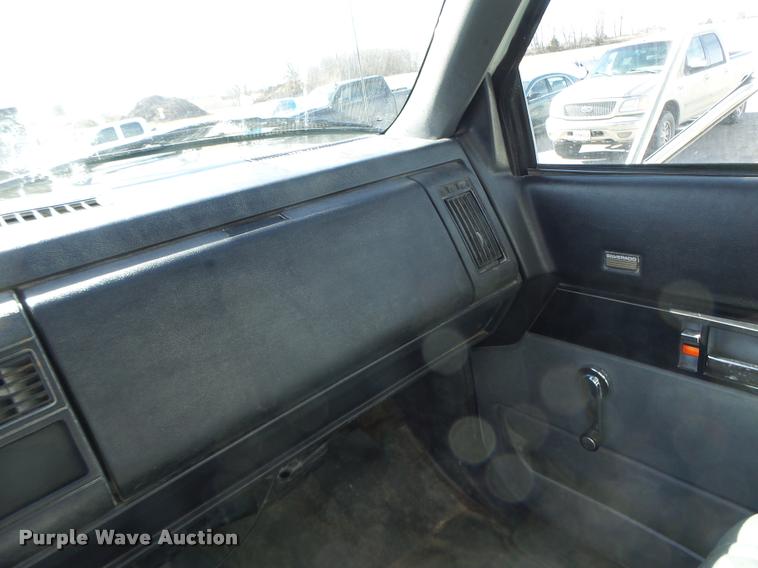 image for item DA3329 1994 Chevrolet Kodiak dump truck