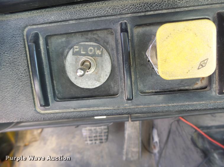 image for item DA3329 1994 Chevrolet Kodiak dump truck