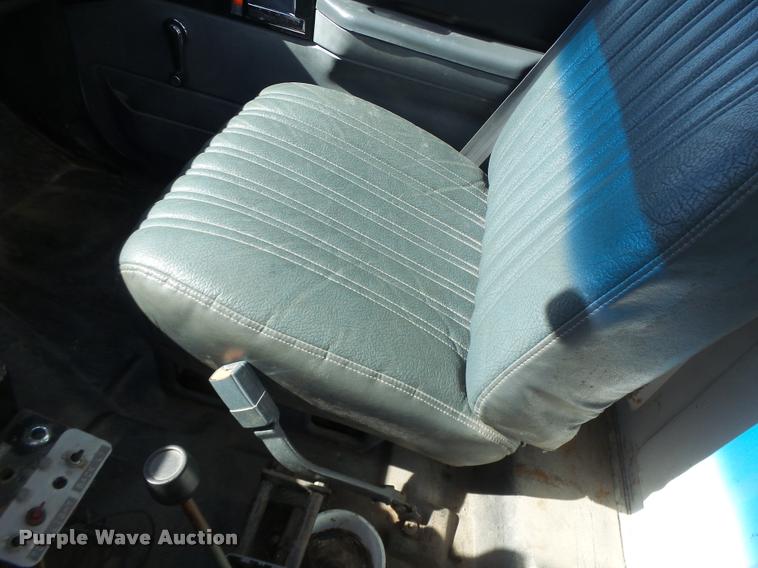 image for item DA3329 1994 Chevrolet Kodiak dump truck