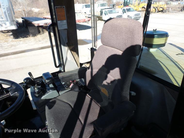 image for item DA4019 1999 Caterpillar 928G wheel loader