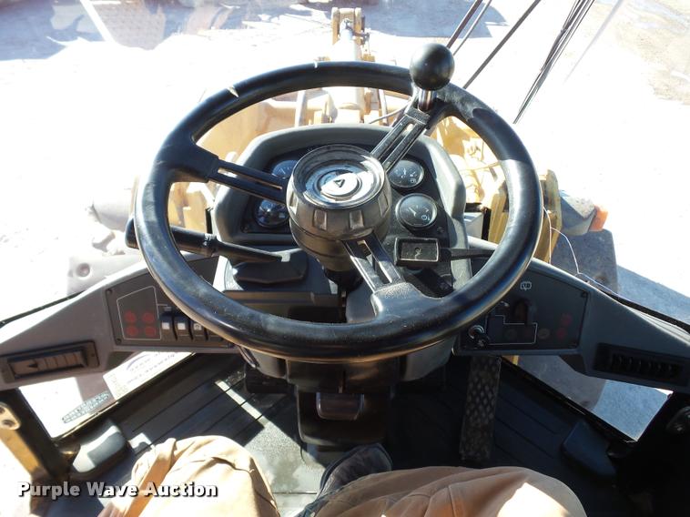 image for item DA4019 1999 Caterpillar 928G wheel loader