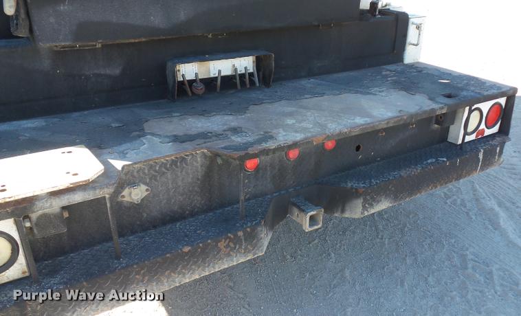 image for item DA4020 2002 Ford F550 service truck with crane