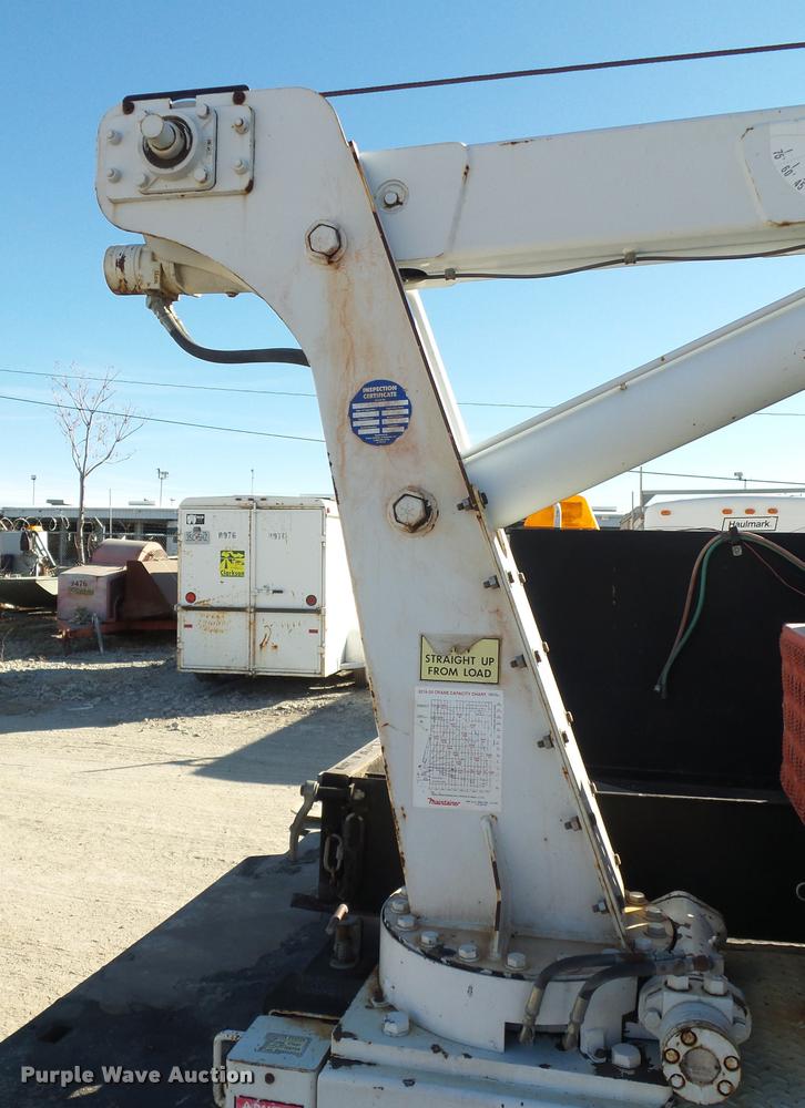 image for item DA4020 2002 Ford F550 service truck with crane