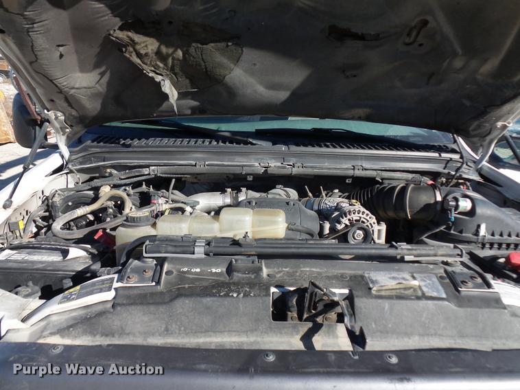 image for item DA4020 2002 Ford F550 service truck with crane