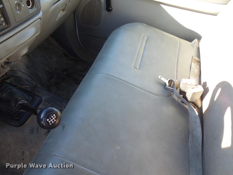 image for item DA4020 2002 Ford F550 service truck with crane