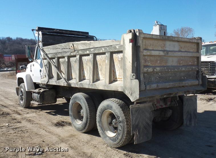 image for item DA4023 1992 Ford LT8000 dump truck